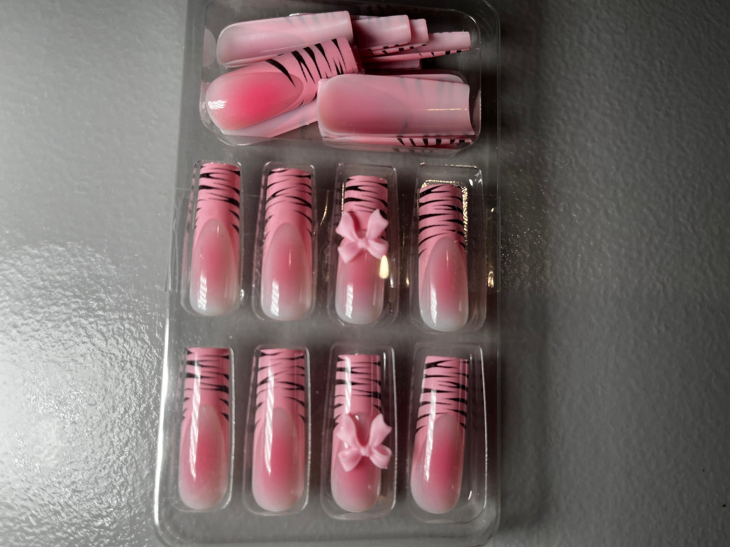 Pink Ombré Zebra Bow Set